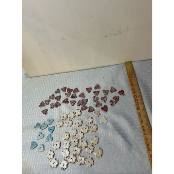 Buttons heart shaped ceramic/ porcelain? Craft Lot - Picture 2 of 3